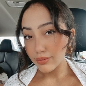 Meet your Posher, Annamaria